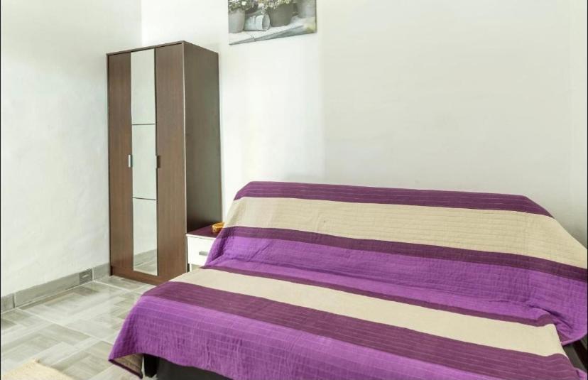 Two Room Eva พูลา ภายนอก รูปภาพ